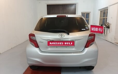 Toyota Vitz, 2016 год, 750 000 рублей, 4 фотография