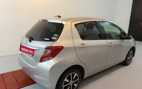 Toyota Vitz, 2016 год, 750 000 рублей, 6 фотография