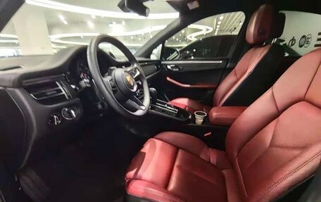 Porsche Macan I рестайлинг, 2022 год, 5 800 000 рублей, 10 фотография