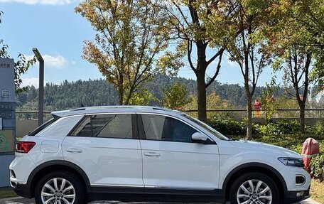 Volkswagen T-Roc I, 2022 год, 1 325 000 рублей, 5 фотография