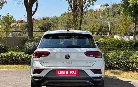 Volkswagen T-Roc I, 2022 год, 1 325 000 рублей, 3 фотография