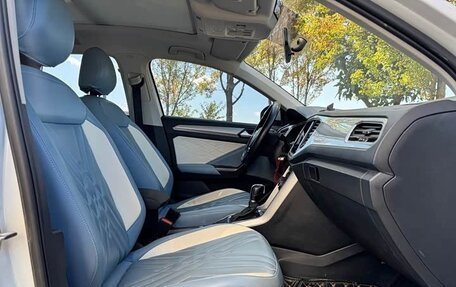 Volkswagen T-Roc I, 2022 год, 1 325 000 рублей, 15 фотография