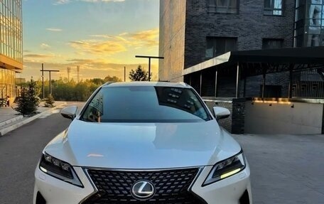Lexus RX IV рестайлинг, 2021 год, 5 550 000 рублей, 1 фотография