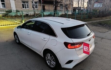KIA cee'd III, 2019 год, 1 950 000 рублей, 3 фотография