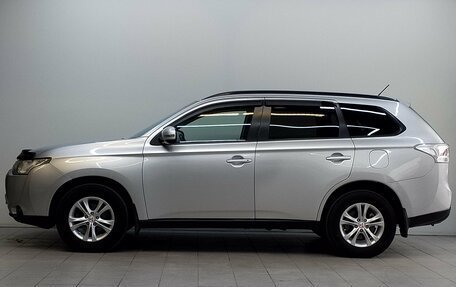 Mitsubishi Outlander III рестайлинг 3, 2013 год, 1 290 000 рублей, 8 фотография