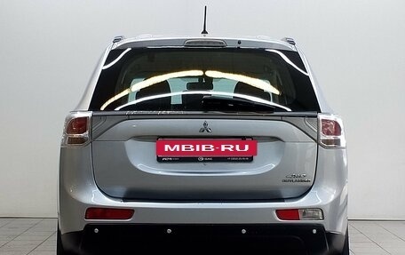 Mitsubishi Outlander III рестайлинг 3, 2013 год, 1 290 000 рублей, 6 фотография
