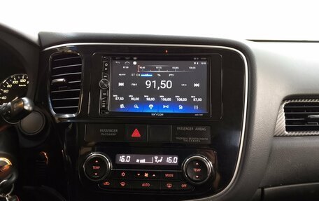Mitsubishi Outlander III рестайлинг 3, 2013 год, 1 290 000 рублей, 11 фотография
