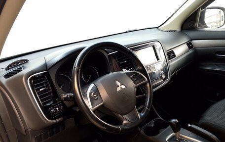 Mitsubishi Outlander III рестайлинг 3, 2013 год, 1 290 000 рублей, 14 фотография