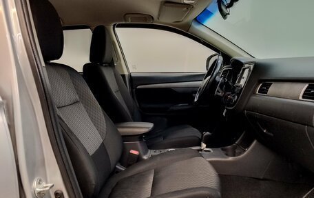 Mitsubishi Outlander III рестайлинг 3, 2013 год, 1 290 000 рублей, 20 фотография