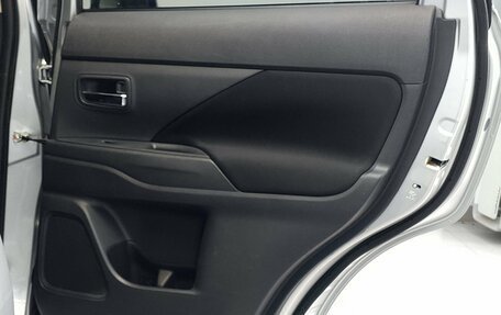 Mitsubishi Outlander III рестайлинг 3, 2013 год, 1 290 000 рублей, 31 фотография