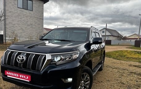 Toyota Land Cruiser Prado 150 рестайлинг, 2018 год, 5 199 000 рублей, 10 фотография
