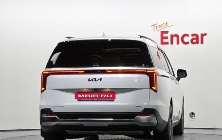 KIA Carnival, 2024 год, 4 377 415 рублей, 4 фотография