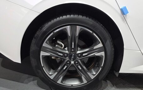 KIA K5, 2023 год, 2 050 000 рублей, 34 фотография