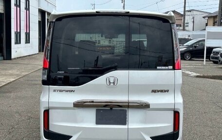 Honda Stepwgn IV рестайлинг, 2021 год, 1 962 000 рублей, 5 фотография