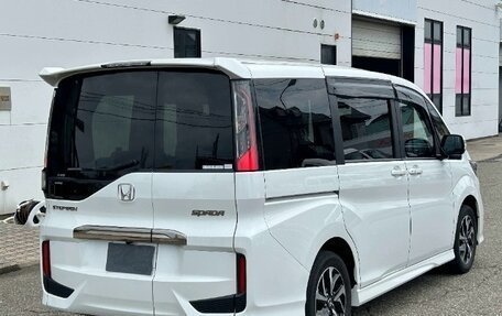 Honda Stepwgn IV рестайлинг, 2021 год, 1 962 000 рублей, 6 фотография