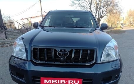 Toyota Land Cruiser Prado 120, 2004 год, 1 620 000 рублей, 5 фотография
