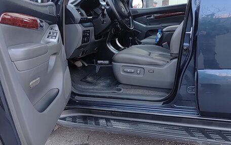 Toyota Land Cruiser Prado 120, 2004 год, 1 620 000 рублей, 9 фотография