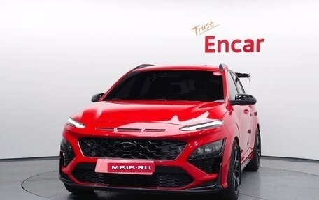 Hyundai Kona I, 2022 год, 1 380 000 рублей, 2 фотография