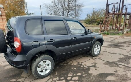 Chevrolet Niva I рестайлинг, 2013 год, 555 000 рублей, 3 фотография