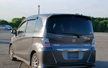 Honda Freed I, 2016 год, 850 000 рублей, 6 фотография