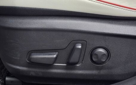 Hyundai Kona I, 2022 год, 1 360 000 рублей, 29 фотография