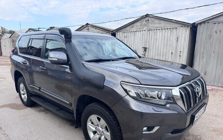 Toyota Land Cruiser Prado 150 рестайлинг, 2021 год, 4 980 000 рублей, 8 фотография