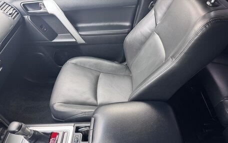 Toyota Land Cruiser Prado 150 рестайлинг, 2021 год, 4 980 000 рублей, 28 фотография