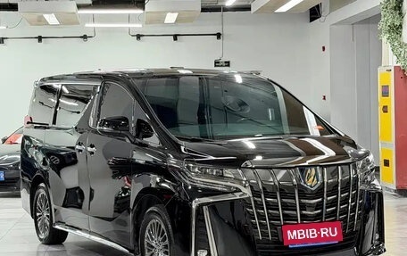 Toyota Alphard III, 2023 год, 13 300 000 рублей, 3 фотография