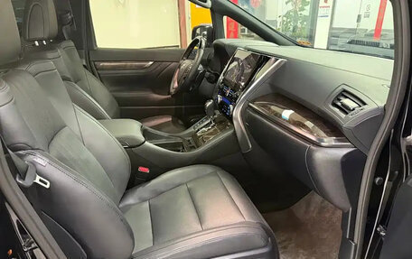 Toyota Alphard III, 2023 год, 13 300 000 рублей, 10 фотография