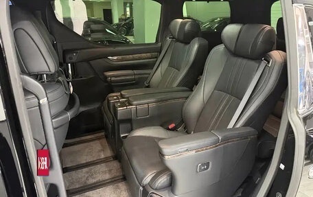 Toyota Alphard III, 2023 год, 13 300 000 рублей, 11 фотография
