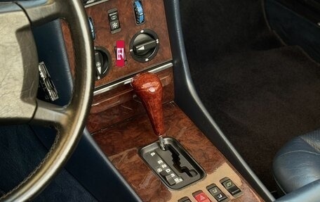 Mercedes-Benz SL-Класс, 1989 год, 8 400 000 рублей, 24 фотография