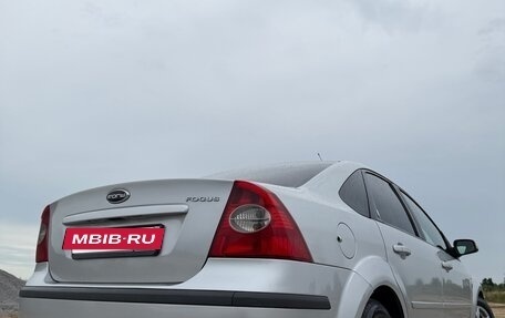 Ford Focus II рестайлинг, 2006 год, 400 000 рублей, 19 фотография