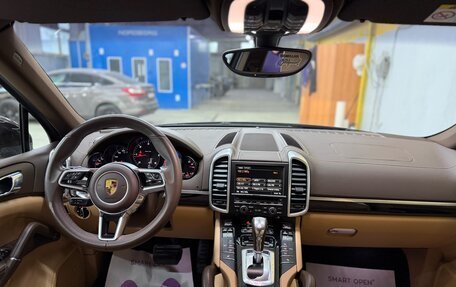 Porsche Cayenne III, 2015 год, 3 400 000 рублей, 10 фотография