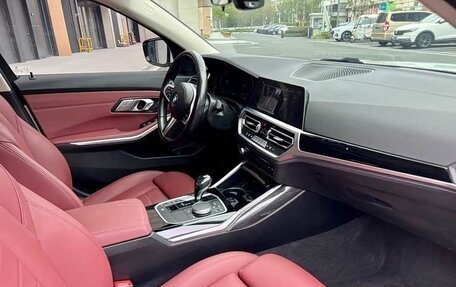 BMW 3 серия, 2022 год, 2 490 001 рублей, 11 фотография