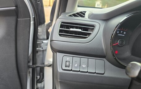 KIA Rio III рестайлинг, 2015 год, 1 020 000 рублей, 16 фотография