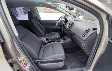 Volkswagen Golf Plus II, 2011 год, 820 000 рублей, 14 фотография