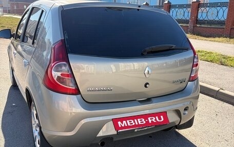 Renault Sandero I, 2012 год, 460 000 рублей, 2 фотография