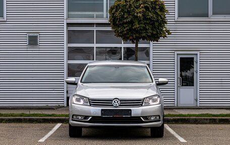 Volkswagen Passat B7, 2013 год, 1 295 000 рублей, 2 фотография