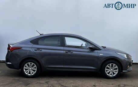Hyundai Solaris II рестайлинг, 2021 год, 1 570 000 рублей, 4 фотография