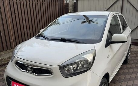 KIA Picanto II, 2012 год, 700 000 рублей, 3 фотография
