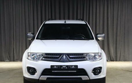 Mitsubishi Pajero Sport II рестайлинг, 2015 год, 1 699 000 рублей, 12 фотография