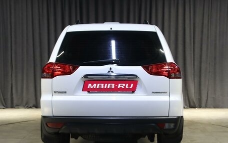 Mitsubishi Pajero Sport II рестайлинг, 2015 год, 1 699 000 рублей, 13 фотография
