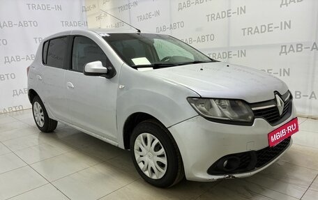 Renault Sandero II рестайлинг, 2015 год, 650 000 рублей, 3 фотография