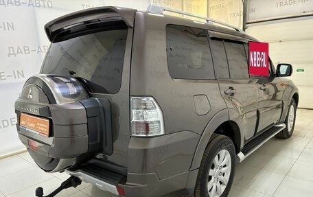 Mitsubishi Pajero IV рестайлинг 2, 2011 год, 1 899 000 рублей, 4 фотография