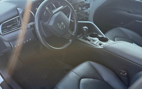 Toyota Camry, 2022 год, 2 990 000 рублей, 4 фотография