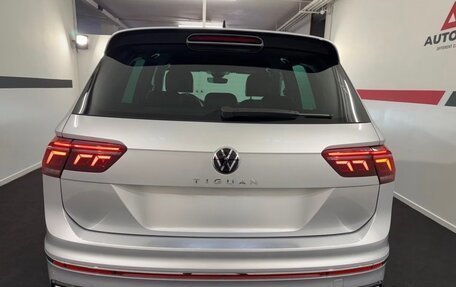 Volkswagen Tiguan II, 2023 год, 3 150 000 рублей, 5 фотография