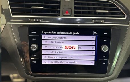 Volkswagen Tiguan II, 2023 год, 3 150 000 рублей, 10 фотография