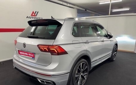 Volkswagen Tiguan II, 2023 год, 3 150 000 рублей, 4 фотография