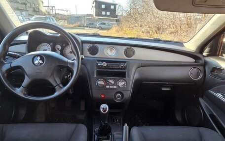 Mitsubishi Outlander III рестайлинг 3, 2006 год, 470 000 рублей, 8 фотография