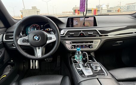 BMW 7 серия, 2017 год, 3 450 000 рублей, 13 фотография